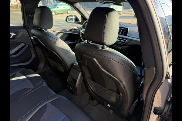 BMW 2 Serie Gran Coupé 218i High Executive M Sport LEER/PANO