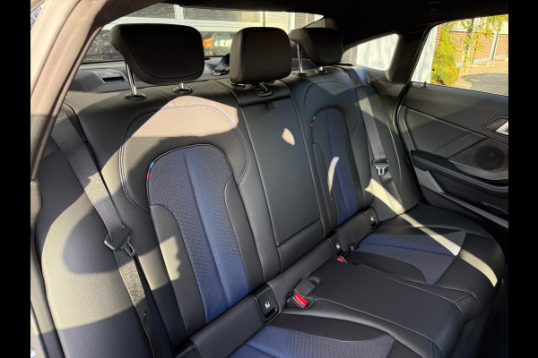 BMW 2 Serie Gran Coupé 218i High Executive M Sport LEER/PANO