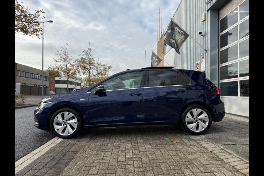 Volkswagen Golf 1.5 eTSI Style LED/LMV17/PDC/NAVI/VIRTU/PANO