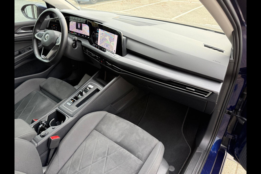 Volkswagen Golf 1.5 eTSI Style LED/LMV17/PDC/NAVI/VIRTU/PANO