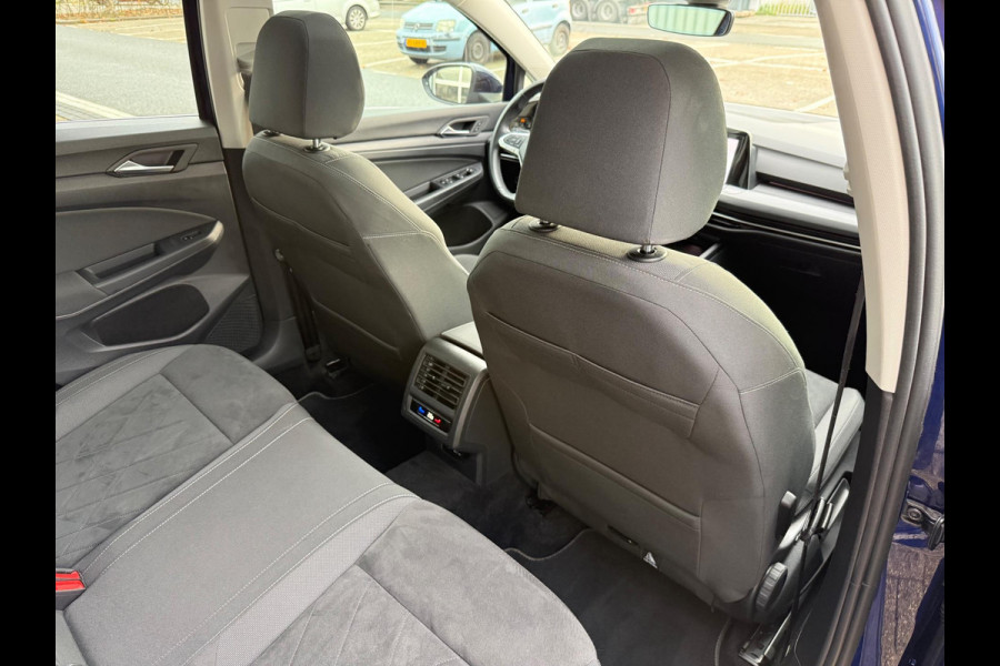 Volkswagen Golf 1.5 eTSI Style LED/LMV17/PDC/NAVI/VIRTU/PANO