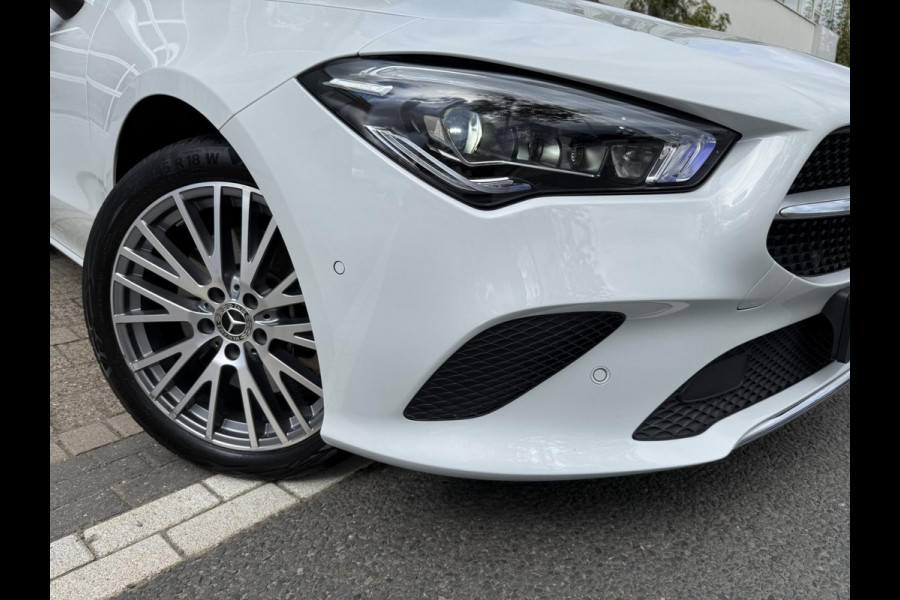 Mercedes-Benz CLA-Klasse 250e AMG CAM/LMV-18/LEER/NAVI/PANO