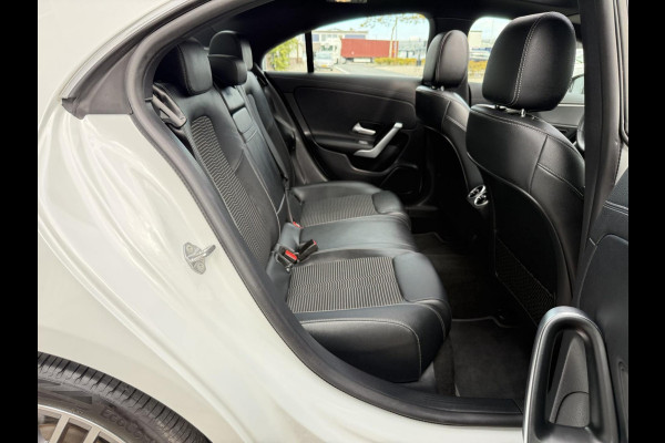 Mercedes-Benz CLA-Klasse 250e AMG CAM/LMV-18/LEER/NAVI/PANO