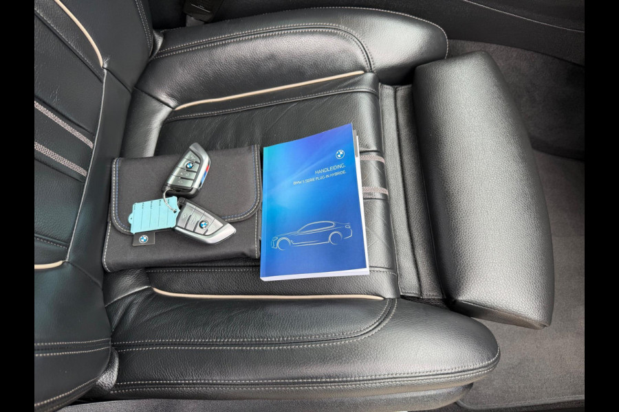 BMW 5 Serie 530e High Executive M-Sport 360º CAM/LEER/PANO