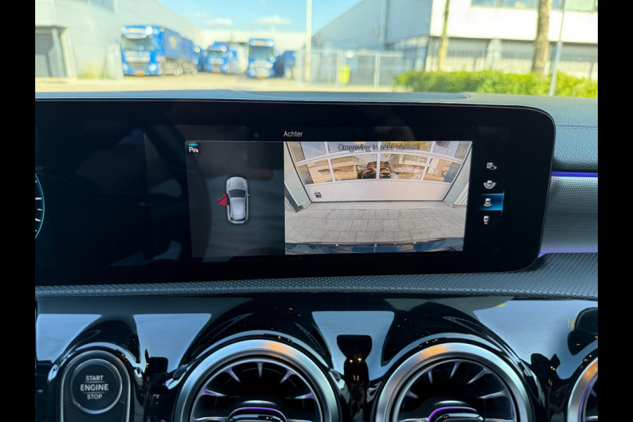 Mercedes-Benz A-Klasse 250 e AMG LED/PDC/CAM/NAVI/LEER/LMV19