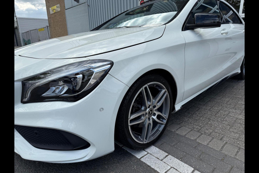 Mercedes-Benz CLA-Klasse 200 AMG PDC/CAM/LMV18/LEER/NAV/PANO