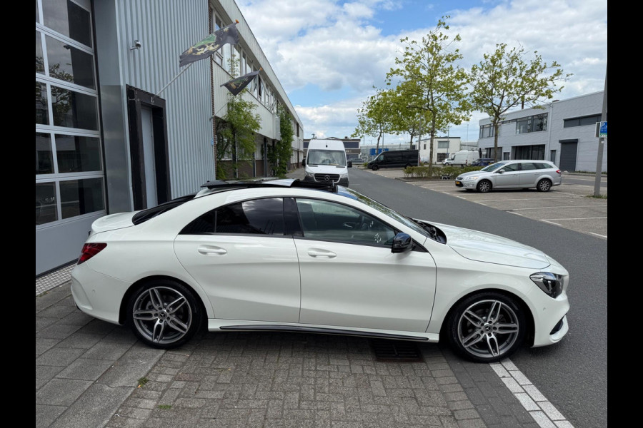 Mercedes-Benz CLA-Klasse 200 AMG PDC/CAM/LMV18/LEER/NAV/PANO