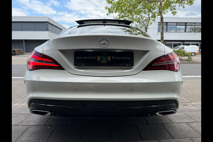 Mercedes-Benz CLA-Klasse 200 AMG PDC/CAM/LMV18/LEER/NAV/PANO