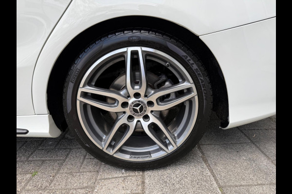 Mercedes-Benz CLA-Klasse 200 AMG PDC/CAM/LMV18/LEER/NAV/PANO