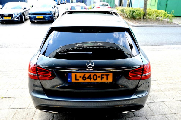 Mercedes-Benz C-Klasse Estate 300 e AMG 360º/LEER/NAVI/PANO