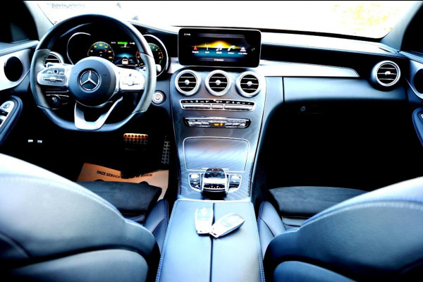 Mercedes-Benz C-Klasse Estate 300 e AMG 360º/LEER/NAVI/PANO