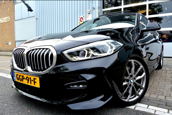 BMW 1-serie 118i High Executive M-Sport LMV18/CAM/NAVI/PANO