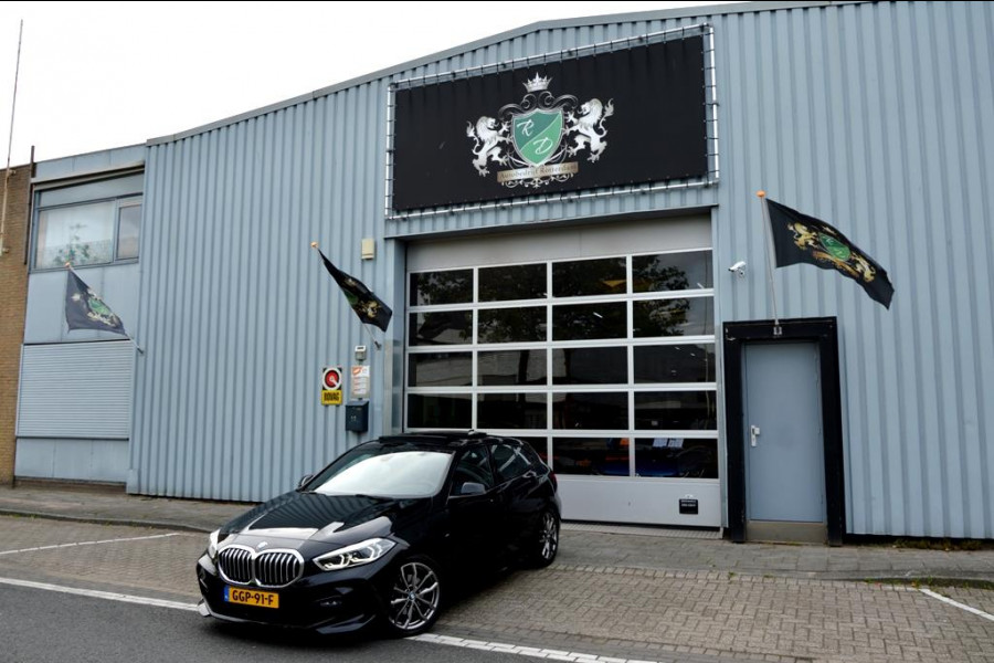 BMW 1-serie 118i High Executive M-Sport LMV18/CAM/NAVI/PANO