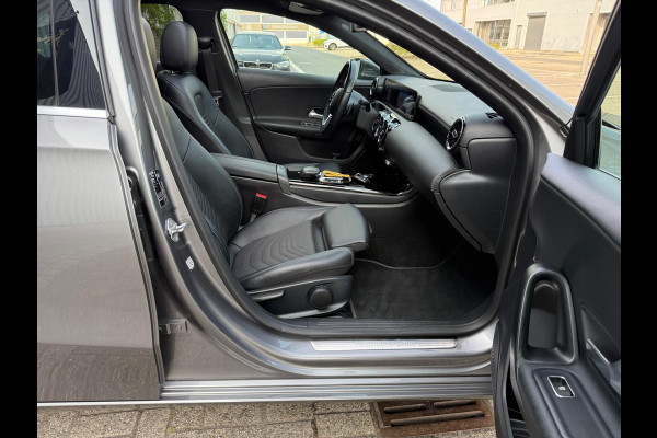 Mercedes-Benz A-Klasse 250 e AMG LED/PDC/CAM/LEER/NAVI/PANO