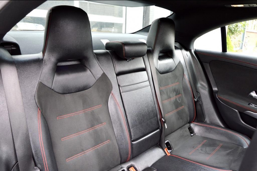Mercedes-Benz CLA-Klasse 200 AMG LM18/LEER/NAV/&-Night SFEER