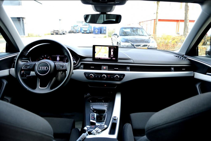 Audi A4 AVANT 35 TFSI Design ECC/PDC V&A/LED/LMV18/NAVI/PANO