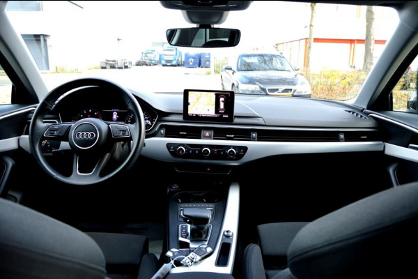 Audi A4 AVANT 35 TFSI Design ECC/PDC V&A/LED/LMV18/NAVI/PANO