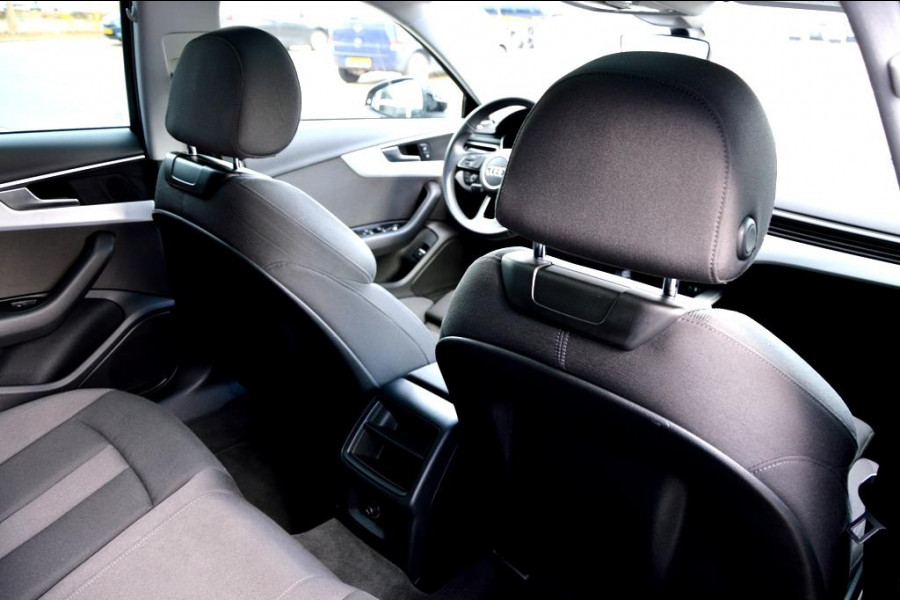 Audi A4 AVANT 35 TFSI Design ECC/PDC V&A/LED/LMV18/NAVI/PANO