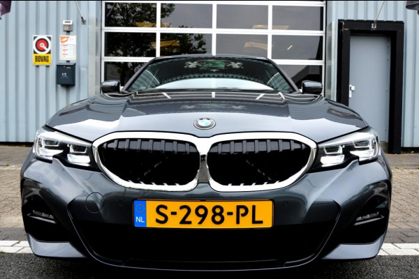 BMW 3-serie 330e High Executive AUT 292PK LED/LEER/NAV/LMV19