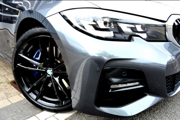 BMW 3-serie 330e High Executive AUT 292PK LED/LEER/NAV/LMV19