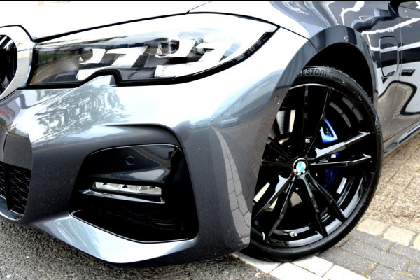 BMW 3-serie 330e High Executive AUT 292PK LED/LEER/NAV/LMV19