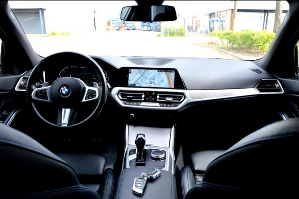 BMW 3-serie 330e High Executive AUT 292PK LED/LEER/NAV/LMV19
