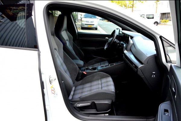 Volkswagen Golf 1.4 eHybrid GTE CARPLAY/NAVI/VIRTUAL COCKPIT