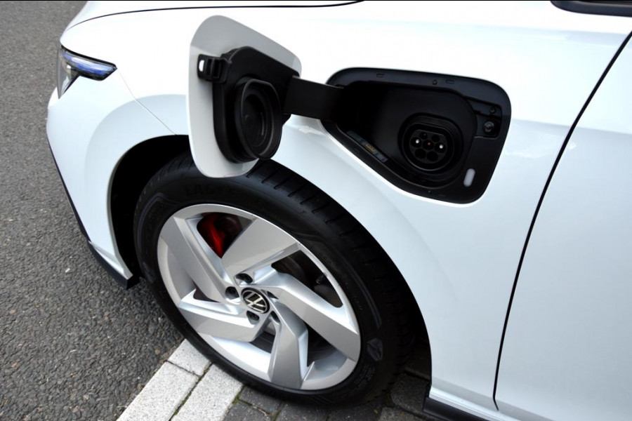 Volkswagen Golf 1.4 eHybrid GTE CARPLAY/NAVI/VIRTUAL COCKPIT