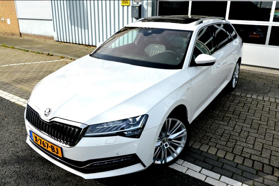 Škoda Superb Combi 1.4 TSI iV CAM/LMV19/NAVI/LEER/VIRTU/PANO