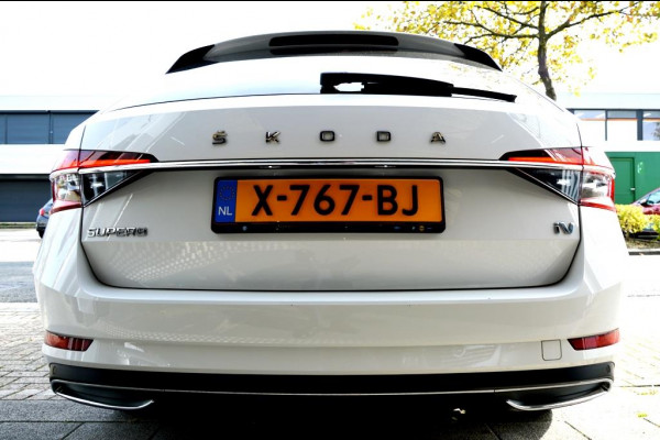 Škoda Superb Combi 1.4 TSI iV CAM/LMV19/NAVI/LEER/VIRTU/PANO