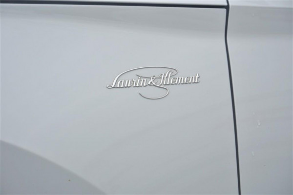 Škoda Superb Combi 1.4 TSI iV CAM/LMV19/NAVI/LEER/VIRTU/PANO