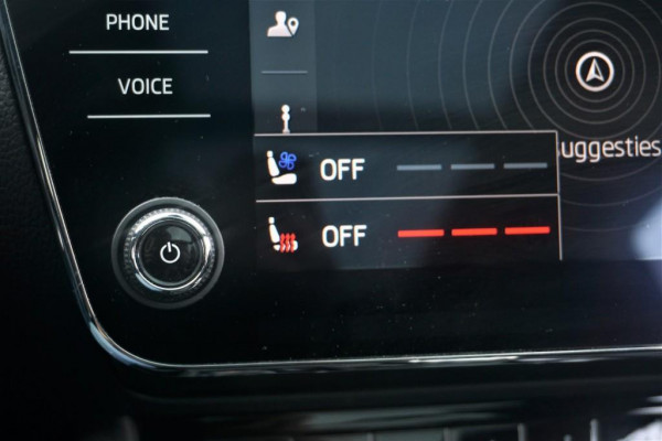 Škoda Superb Combi 1.4 TSI iV CAM/LMV19/NAVI/LEER/VIRTU/PANO