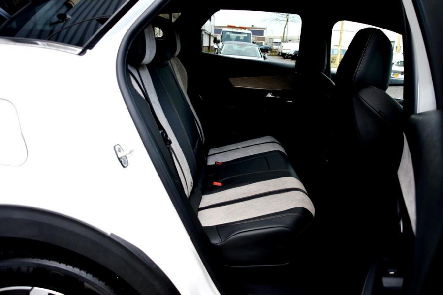 Peugeot 3008 1.6 HYbrid4 300 GT 300PK LMV-19/NAVI/LEER/360º