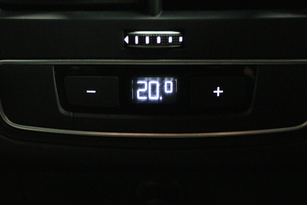 Audi A4 Avant 40 TFSI S edition 204PK 3x S-Line, LED, Virtual Cockpit, Camera, Apple Carplay, LED, 19"