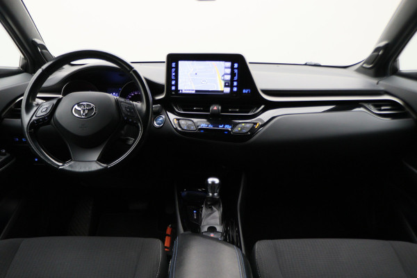 Toyota C-HR 1.8 Hybrid Bi-Tone Apple Carplay, JBL Sound, ACC, Camera, Keyless, Trekhaak, 18"