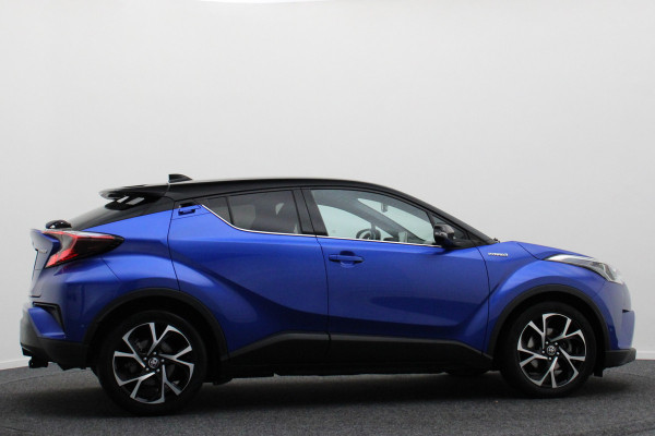 Toyota C-HR 1.8 Hybrid Bi-Tone Apple Carplay, JBL Sound, ACC, Camera, Keyless, Trekhaak, 18"
