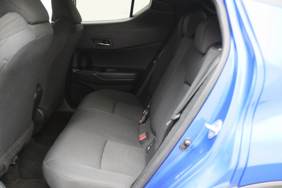 Toyota C-HR 1.8 Hybrid Bi-Tone Apple Carplay, JBL Sound, ACC, Camera, Keyless, Trekhaak, 18"