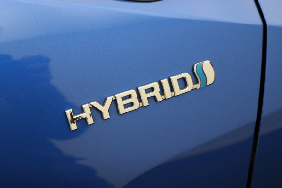 Toyota C-HR 1.8 Hybrid Bi-Tone Apple Carplay, JBL Sound, ACC, Camera, Keyless, Trekhaak, 18"