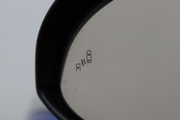 Toyota C-HR 1.8 Hybrid Bi-Tone Apple Carplay, JBL Sound, ACC, Camera, Keyless, Trekhaak, 18"