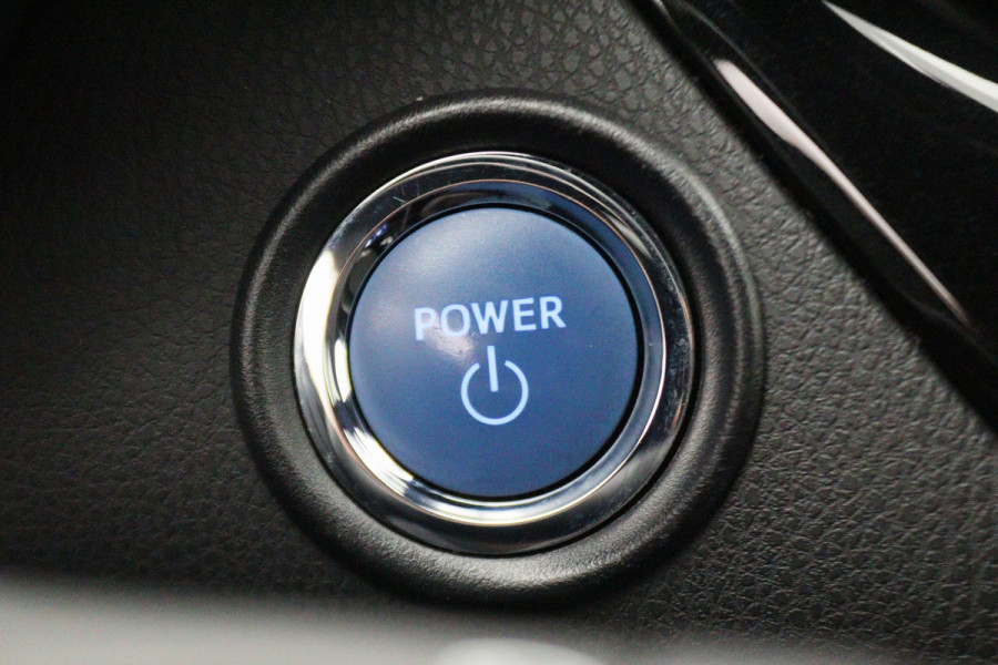 Toyota C-HR 1.8 Hybrid Bi-Tone Apple Carplay, JBL Sound, ACC, Camera, Keyless, Trekhaak, 18"