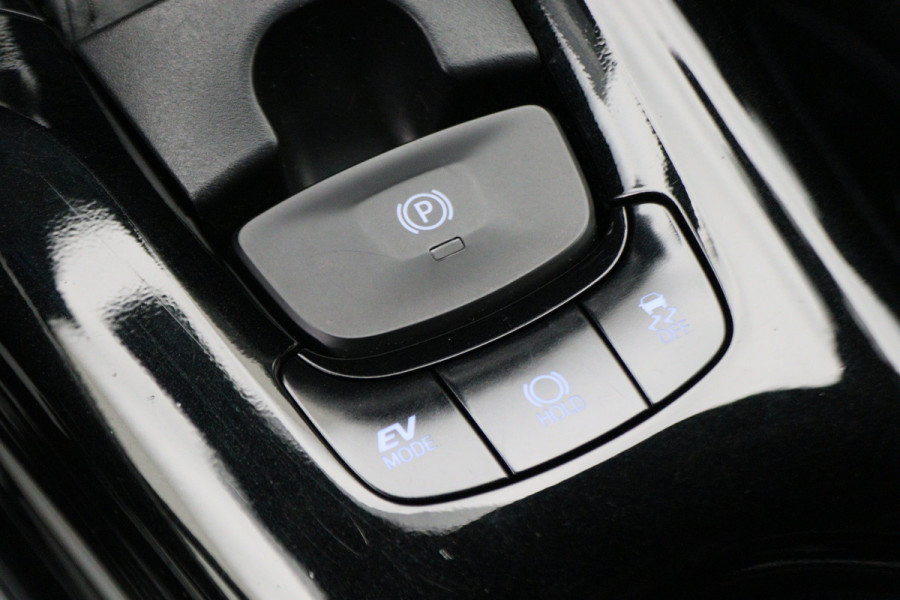 Toyota C-HR 1.8 Hybrid Bi-Tone Apple Carplay, JBL Sound, ACC, Camera, Keyless, Trekhaak, 18"