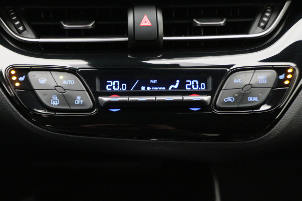 Toyota C-HR 1.8 Hybrid Bi-Tone Apple Carplay, JBL Sound, ACC, Camera, Keyless, Trekhaak, 18"