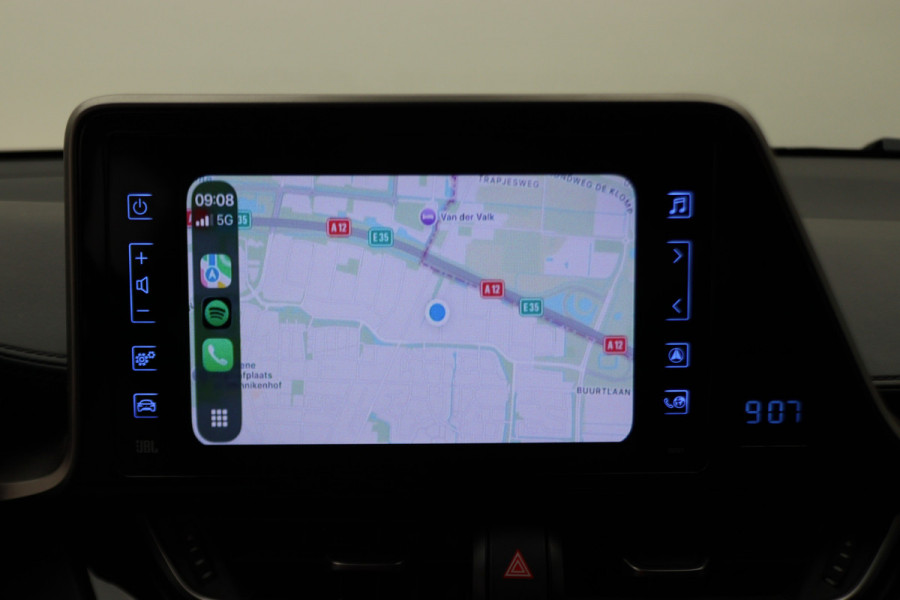 Toyota C-HR 1.8 Hybrid Bi-Tone Apple Carplay, JBL Sound, ACC, Camera, Keyless, Trekhaak, 18"