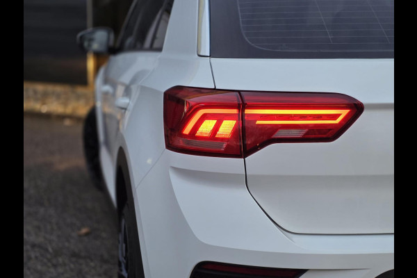 Volkswagen T-Roc 1.5 TSI Style |STUUR/STOELVERW.|ACC|CAMERA