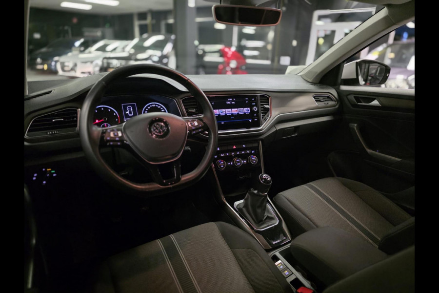 Volkswagen T-Roc 1.5 TSI Style |STUUR/STOELVERW.|ACC|CAMERA