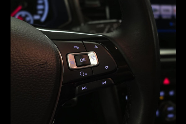 Volkswagen T-Roc 1.5 TSI Style |STUUR/STOELVERW.|ACC|CAMERA