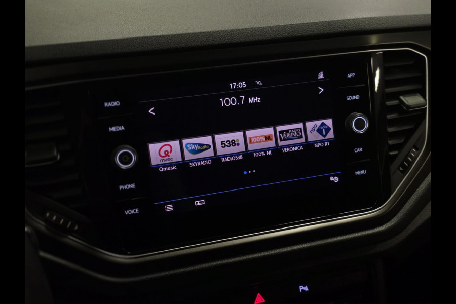 Volkswagen T-Roc 1.5 TSI Style |STUUR/STOELVERW.|ACC|CAMERA