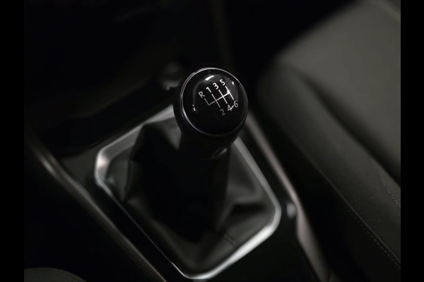 Volkswagen T-Roc 1.5 TSI Style |STUUR/STOELVERW.|ACC|CAMERA