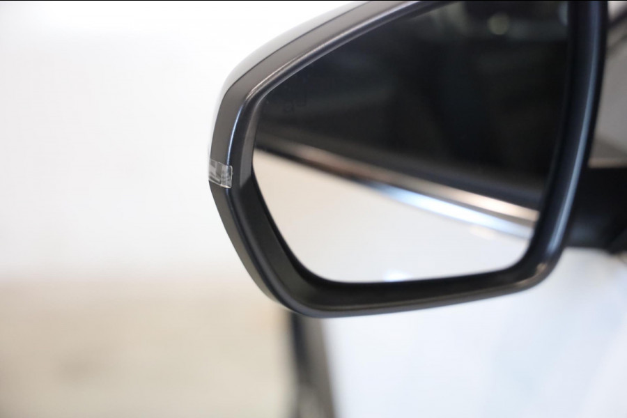 Citroën C5 Aircross 1.6 Plug-in Hybrid 225 Shine 11/2022 NAVI PANO CARPLAY CAMERA V+A PDC CRUISE LEASE v/a € 211,- INRUIL MOGELIJK