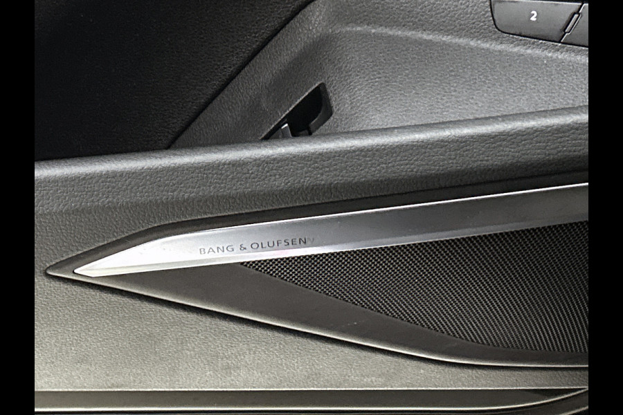 Audi e-tron 50 quattro S edition 71 kWh (Panorama, StoelV, Bang & Olufsen, Camera, PDC, EtcO)